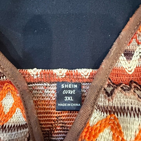 SHEIN Curve Multicolor Knit Top - Picture 6 of 6